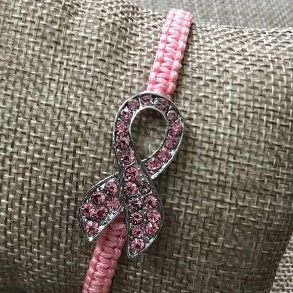 Breast cancer awareness crystal bracelet - Picture 2 of 3